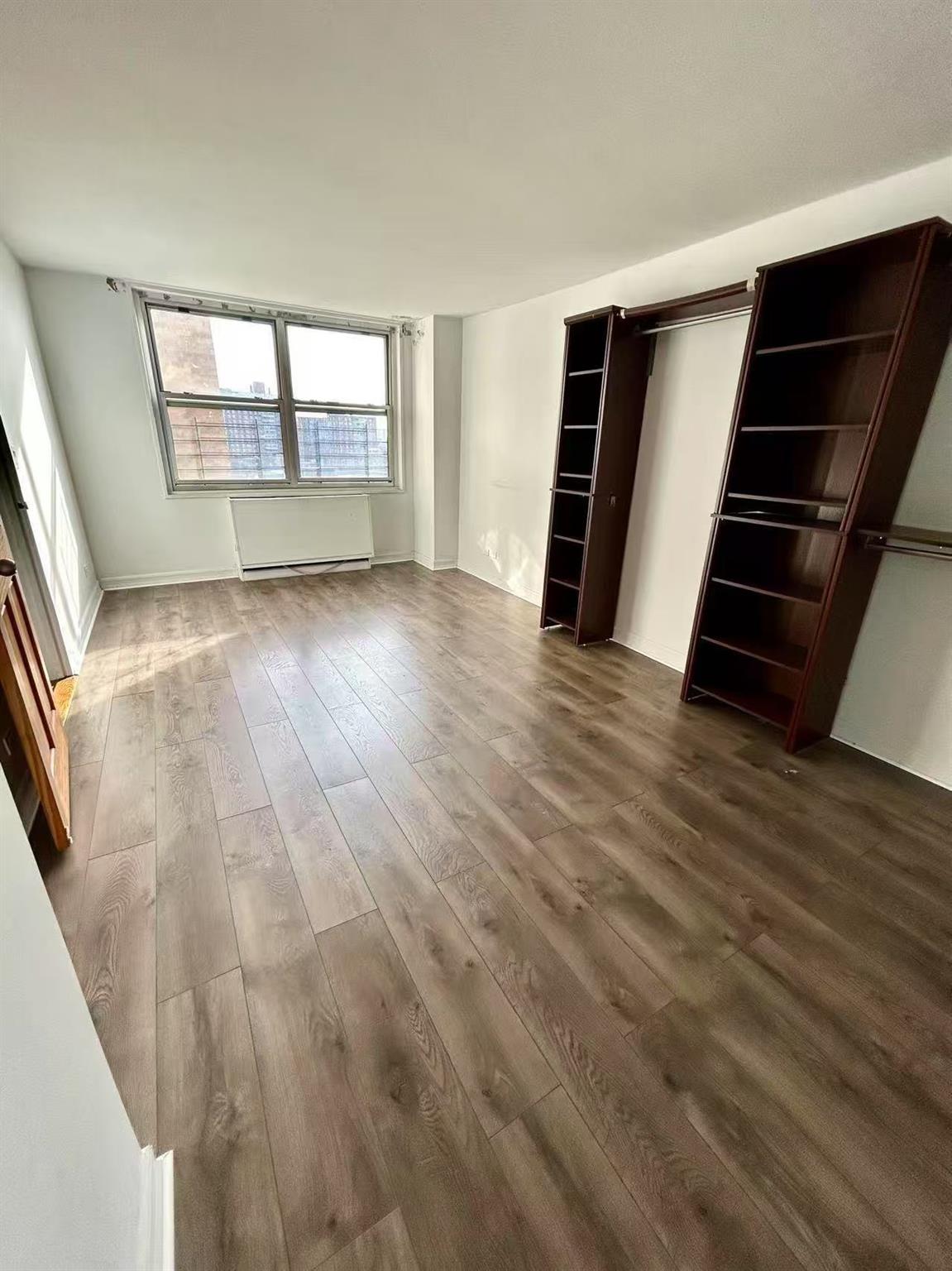 Apartment Union  Queens, NY 11355, MLS-849230-5