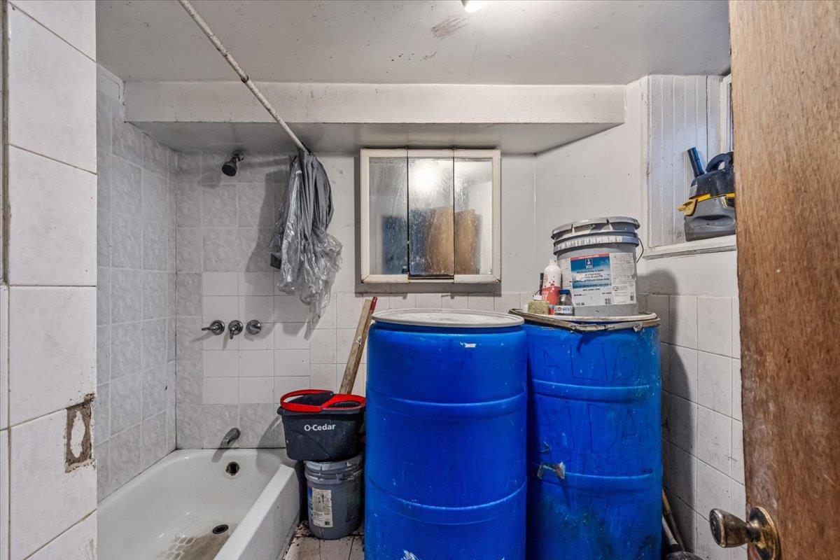Single Family Shakespeare  Bronx, NY 10452, MLS-849246-16