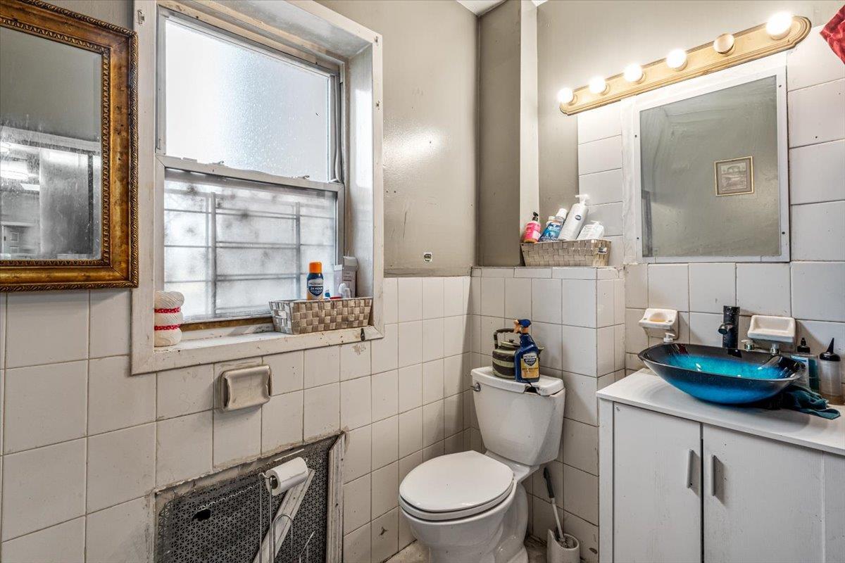 Single Family Shakespeare  Bronx, NY 10452, MLS-849246-8