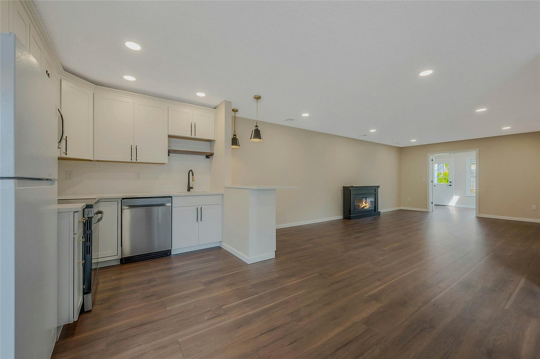 Condo Knolls  Suffolk County, NY 11790, MLS-849274-4