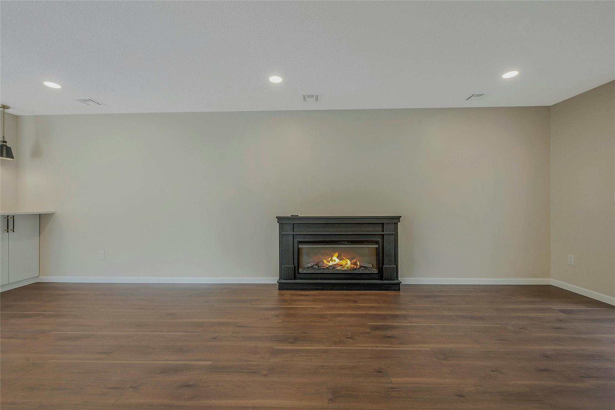 Condo Knolls  Suffolk County, NY 11790, MLS-849274-8