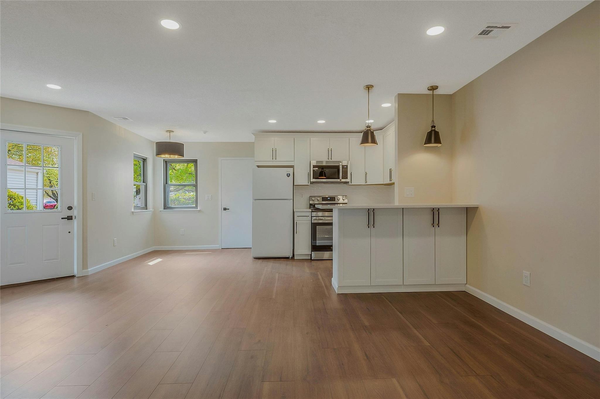 Condo Knolls  Suffolk County, NY 11790, MLS-849274-9