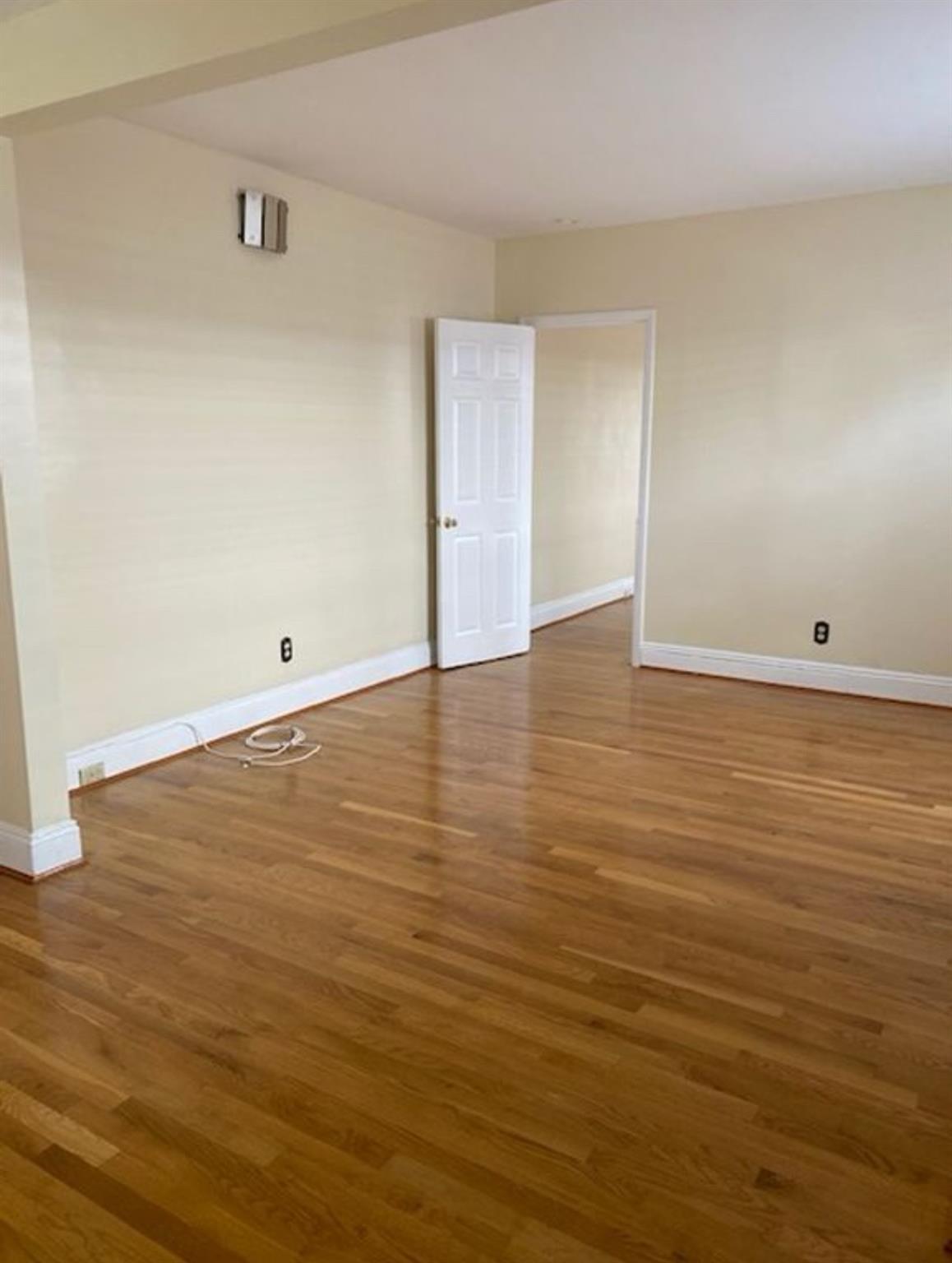 Apartment Manse Street  Queens, NY 11375, MLS-849279-5