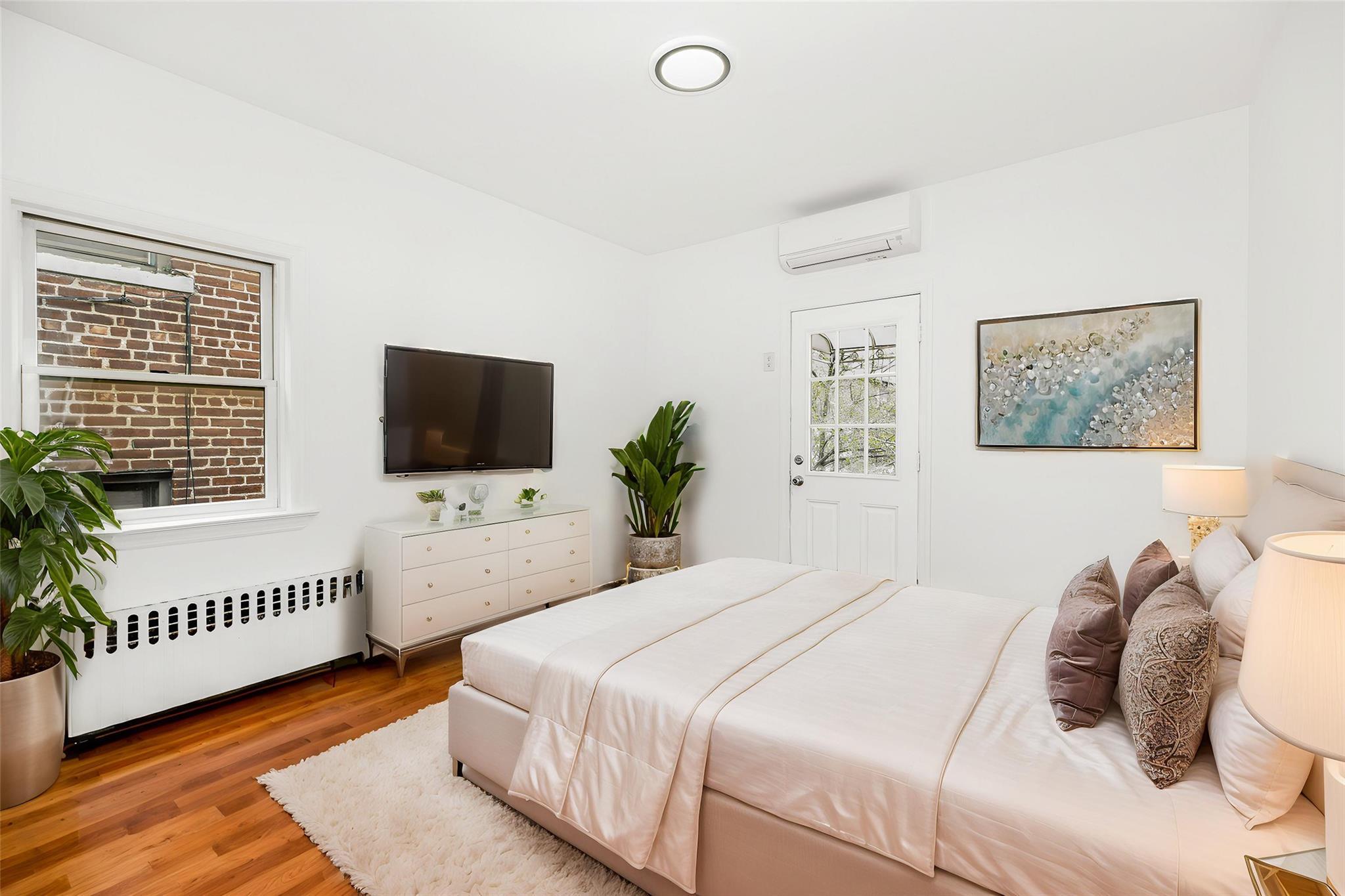 Single Family Hering  Bronx, NY 10461, MLS-849333-13