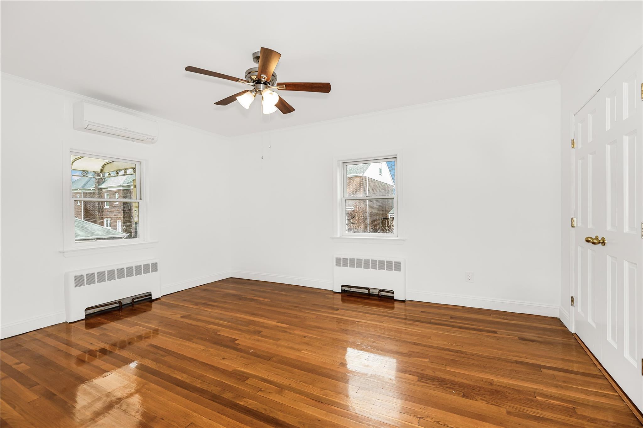 Single Family Hering  Bronx, NY 10461, MLS-849333-16