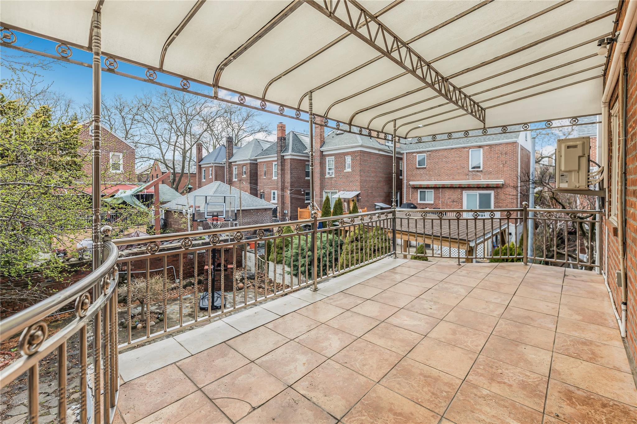 Single Family Hering  Bronx, NY 10461, MLS-849333-17