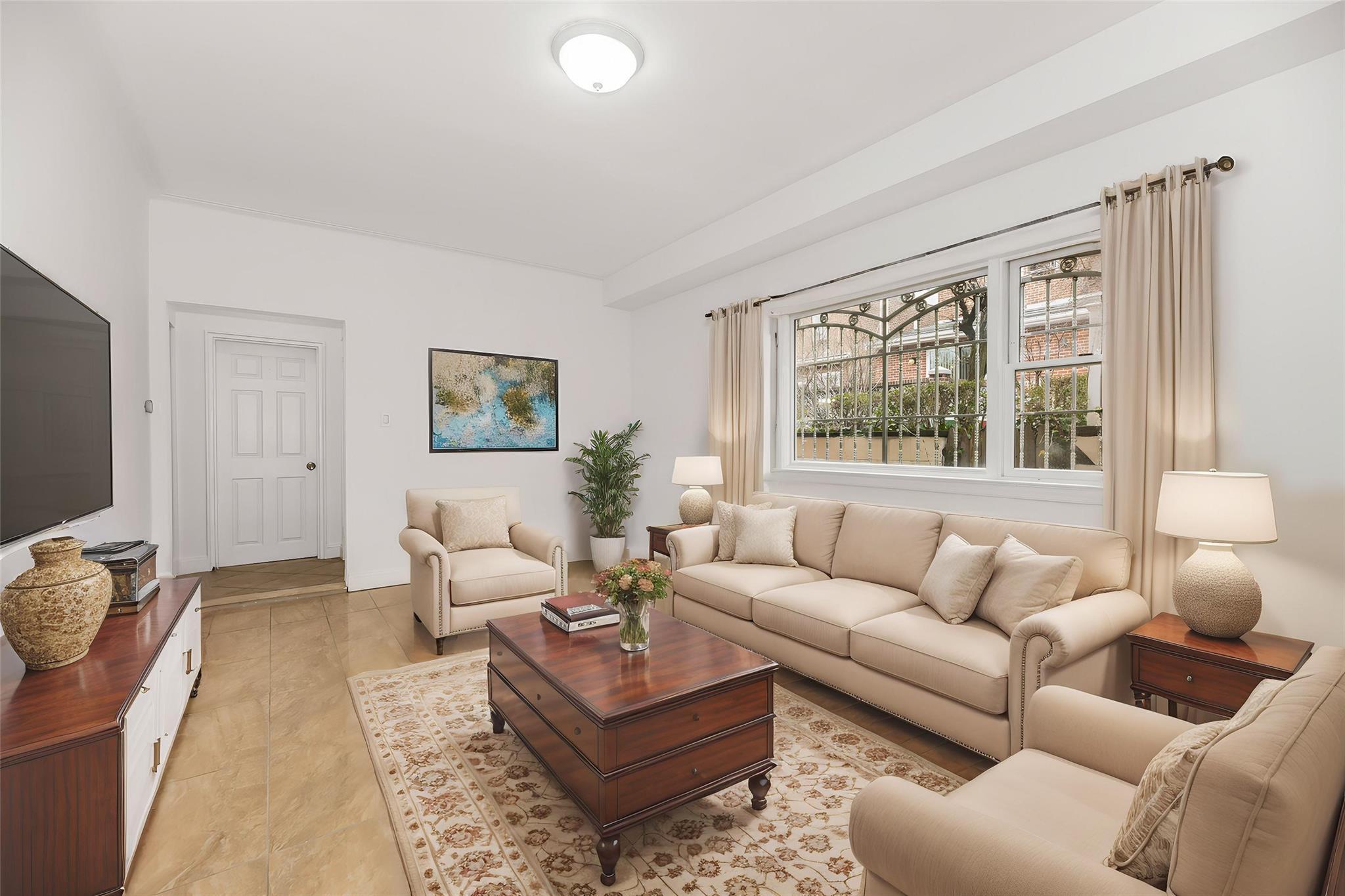 Single Family Hering  Bronx, NY 10461, MLS-849333-18