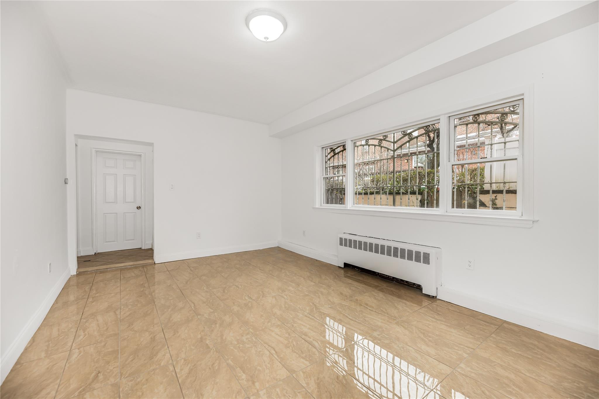 Single Family Hering  Bronx, NY 10461, MLS-849333-19
