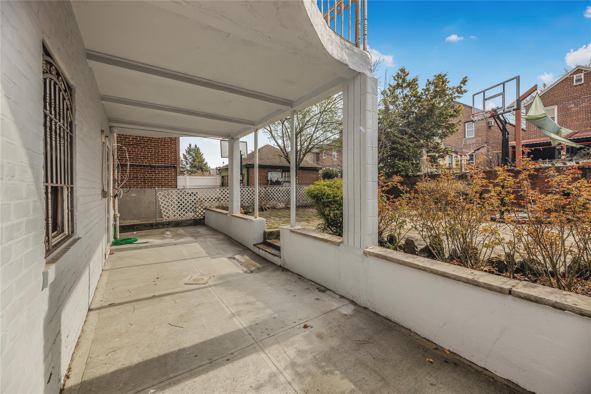 Single Family Hering  Bronx, NY 10461, MLS-849333-24