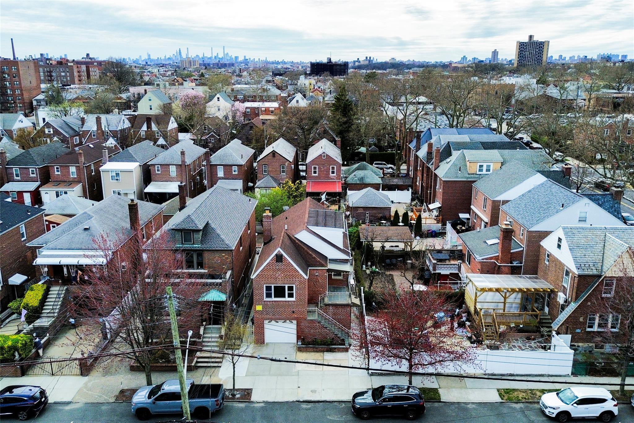 Single Family Hering  Bronx, NY 10461, MLS-849333-32