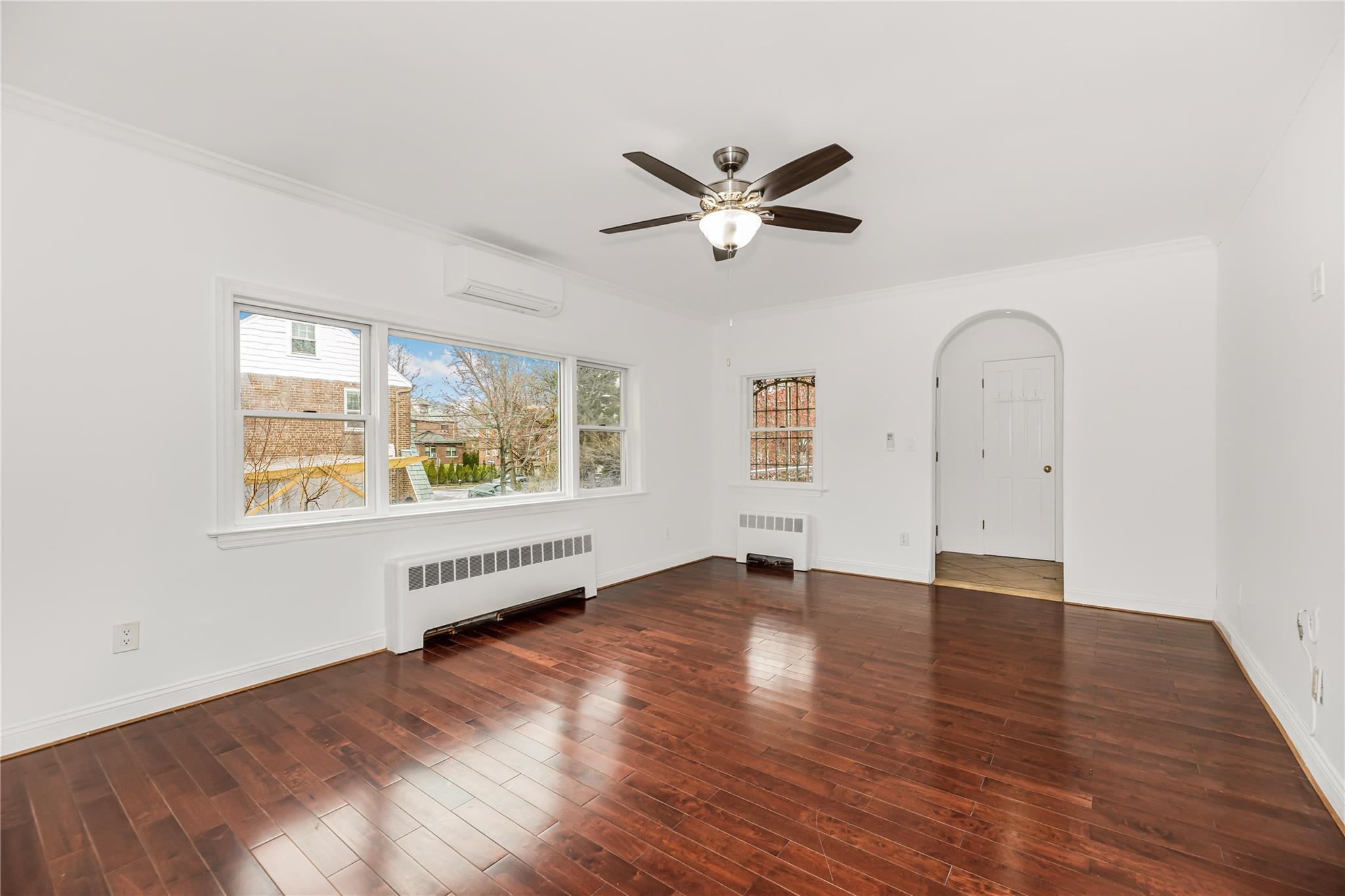Single Family Hering  Bronx, NY 10461, MLS-849333-8