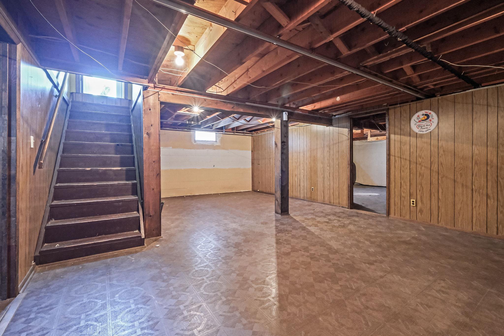 Single Family Beaverdam  Suffolk County, NY 11751, MLS-849350-23