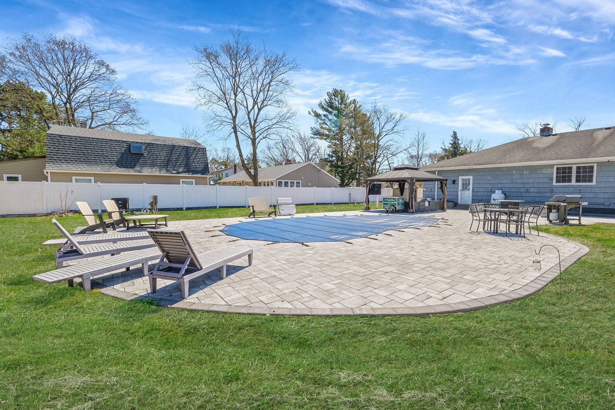 Single Family Beaverdam  Suffolk County, NY 11751, MLS-849350-35