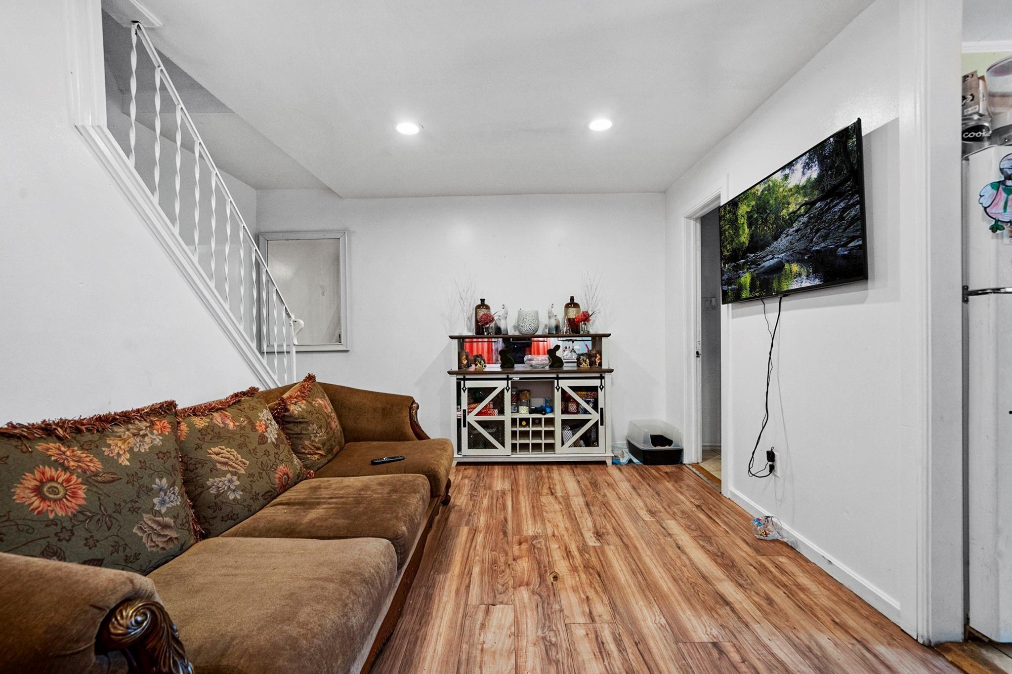 Single Family 90th Street  Queens, NY 11417, MLS-849361-3