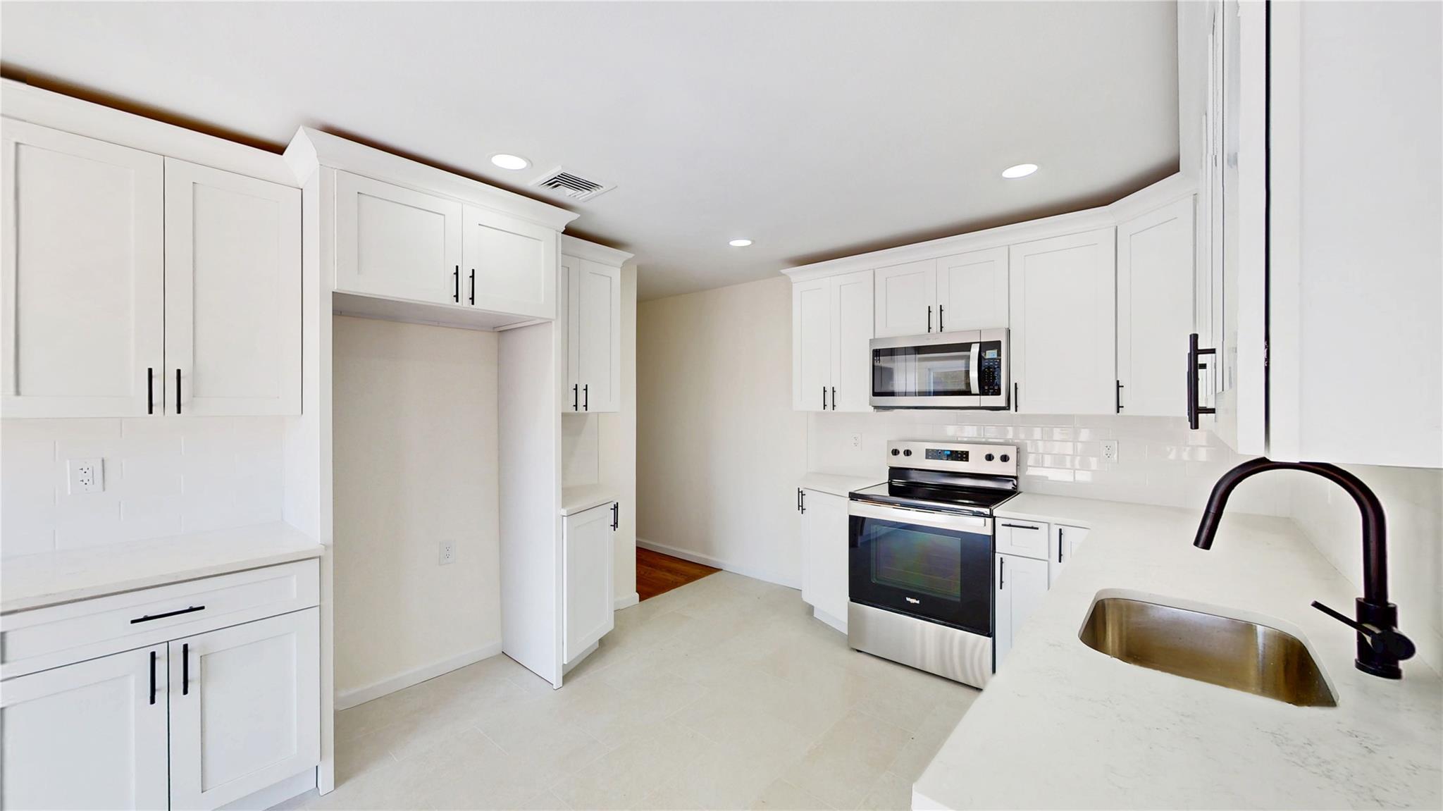Single Family Woodmere  Nassau County, NY 11581, MLS-849370-11