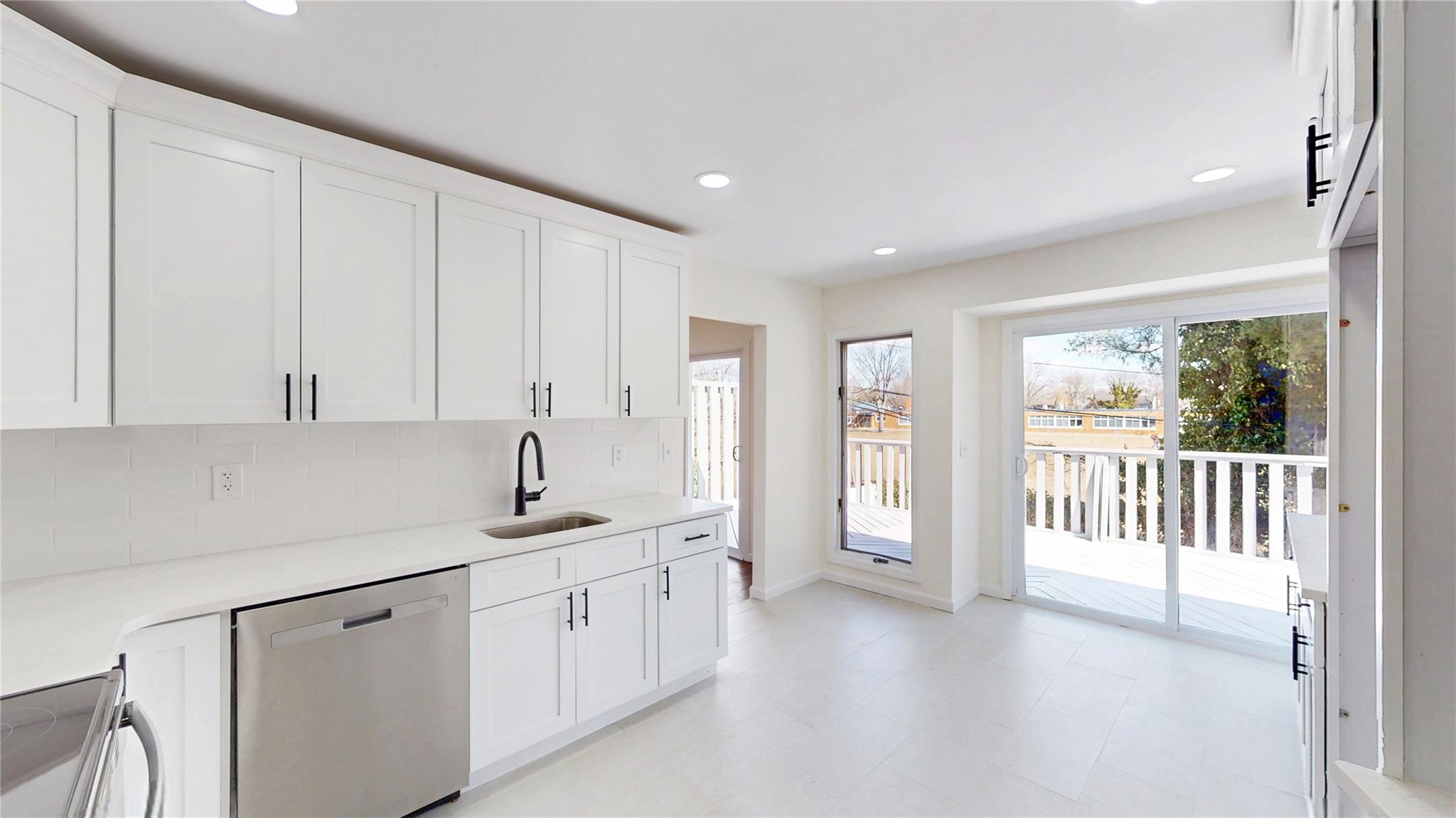 Single Family Woodmere  Nassau County, NY 11581, MLS-849370-12