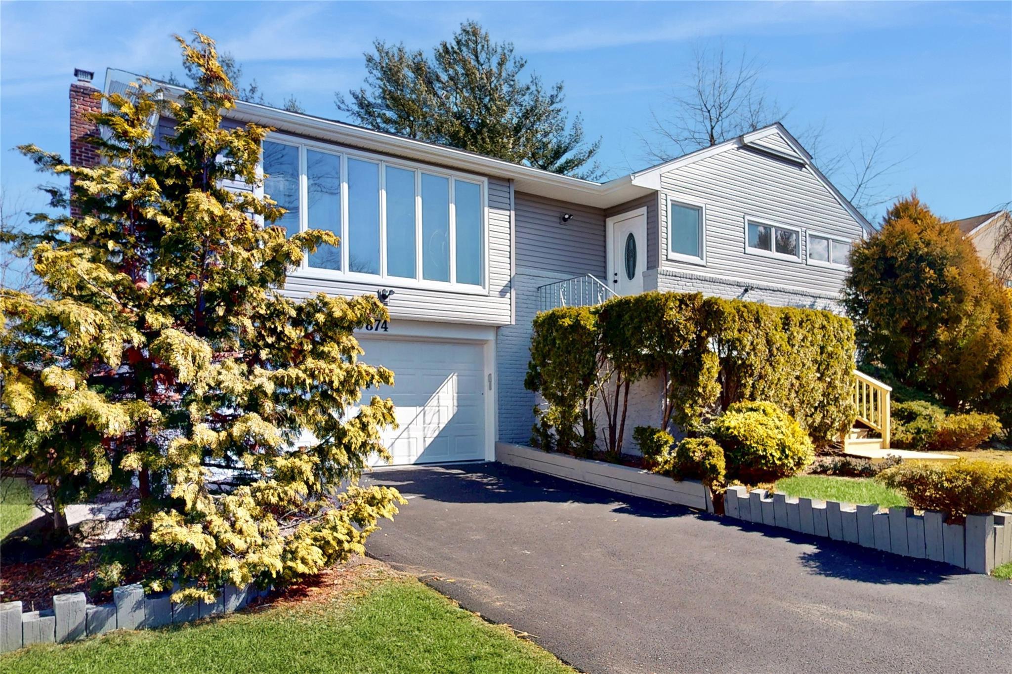 Single Family Woodmere  Nassau County, NY 11581, MLS-849370-2