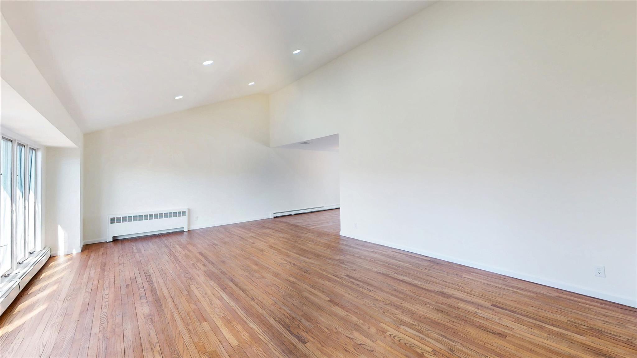 Single Family Woodmere  Nassau County, NY 11581, MLS-849370-4