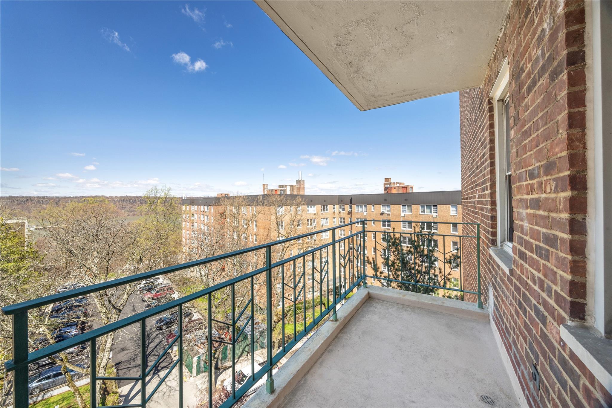 Coop Hudson Manor  Bronx, NY 10463, MLS-849380-4