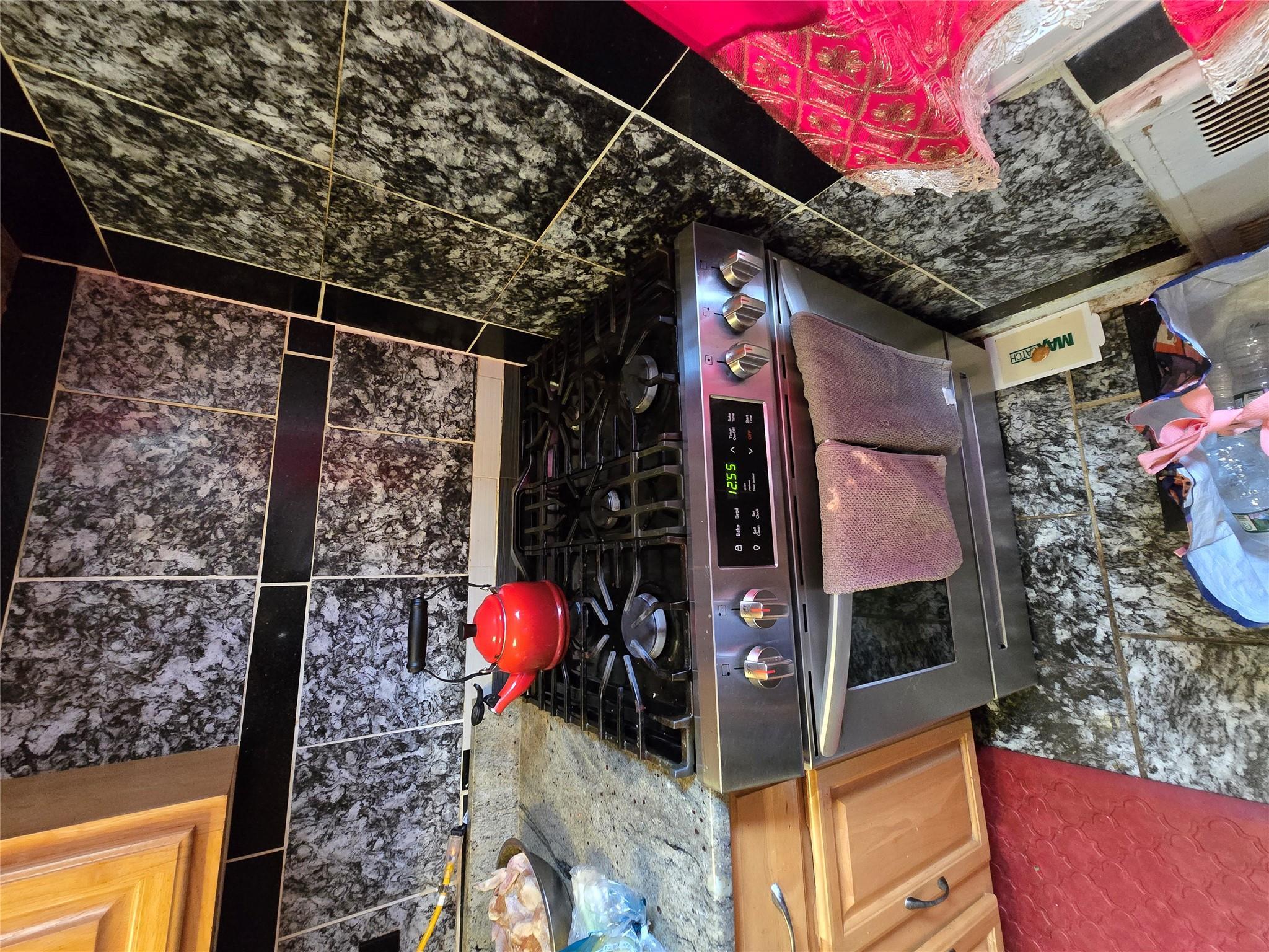 Coop Thieriot  Bronx, NY 10460, MLS-849394-7