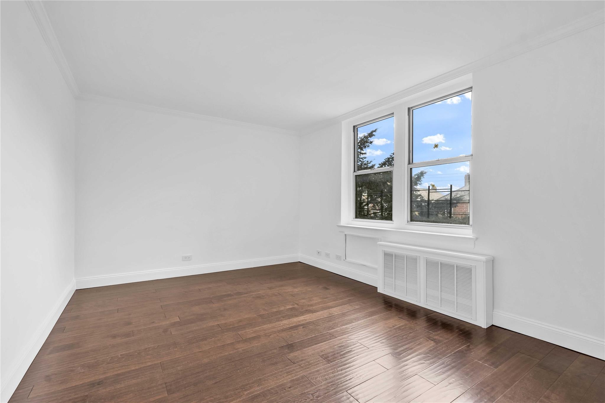 Apartment Burns Street  Queens, NY 11375, MLS-849396-23