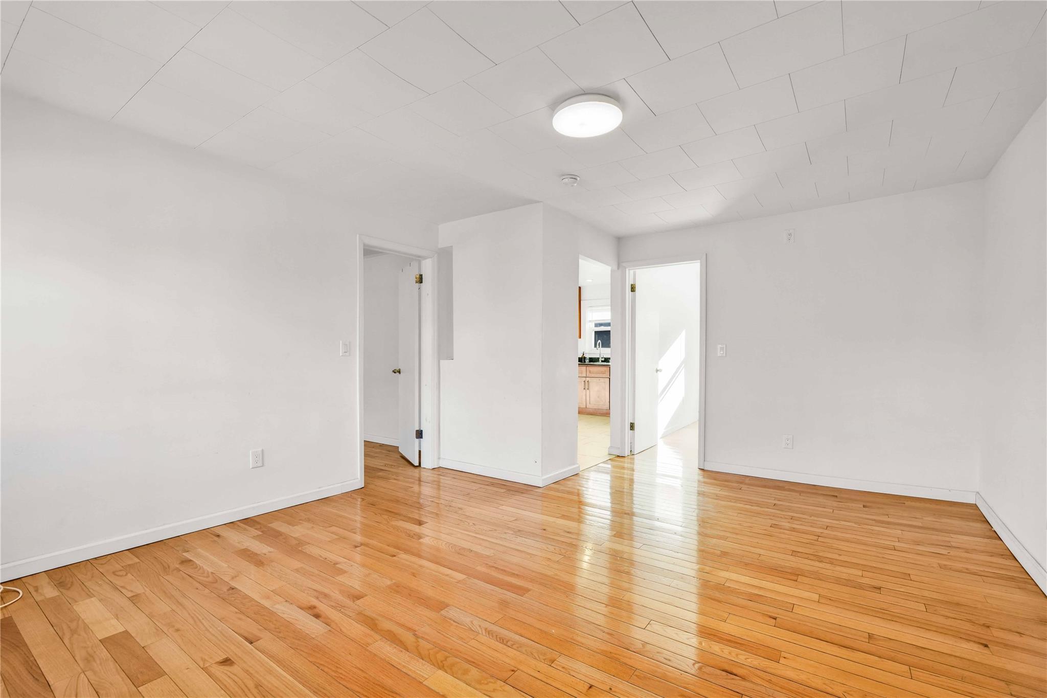 Apartment Parsons  Queens, NY 11355, MLS-849411-10