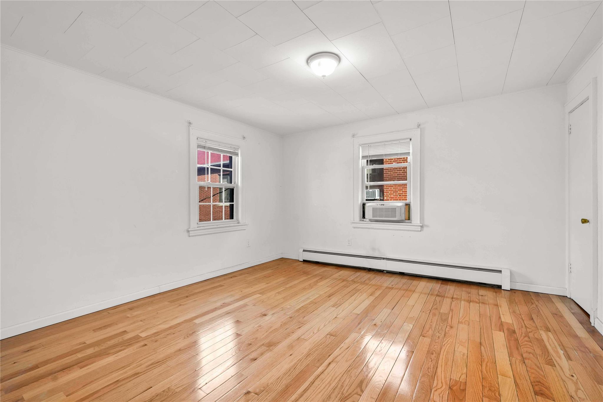 Apartment Parsons  Queens, NY 11355, MLS-849411-12