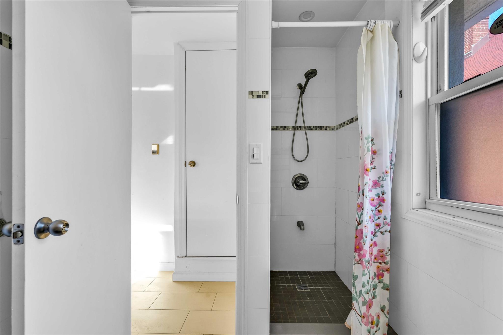Apartment Parsons  Queens, NY 11355, MLS-849411-20