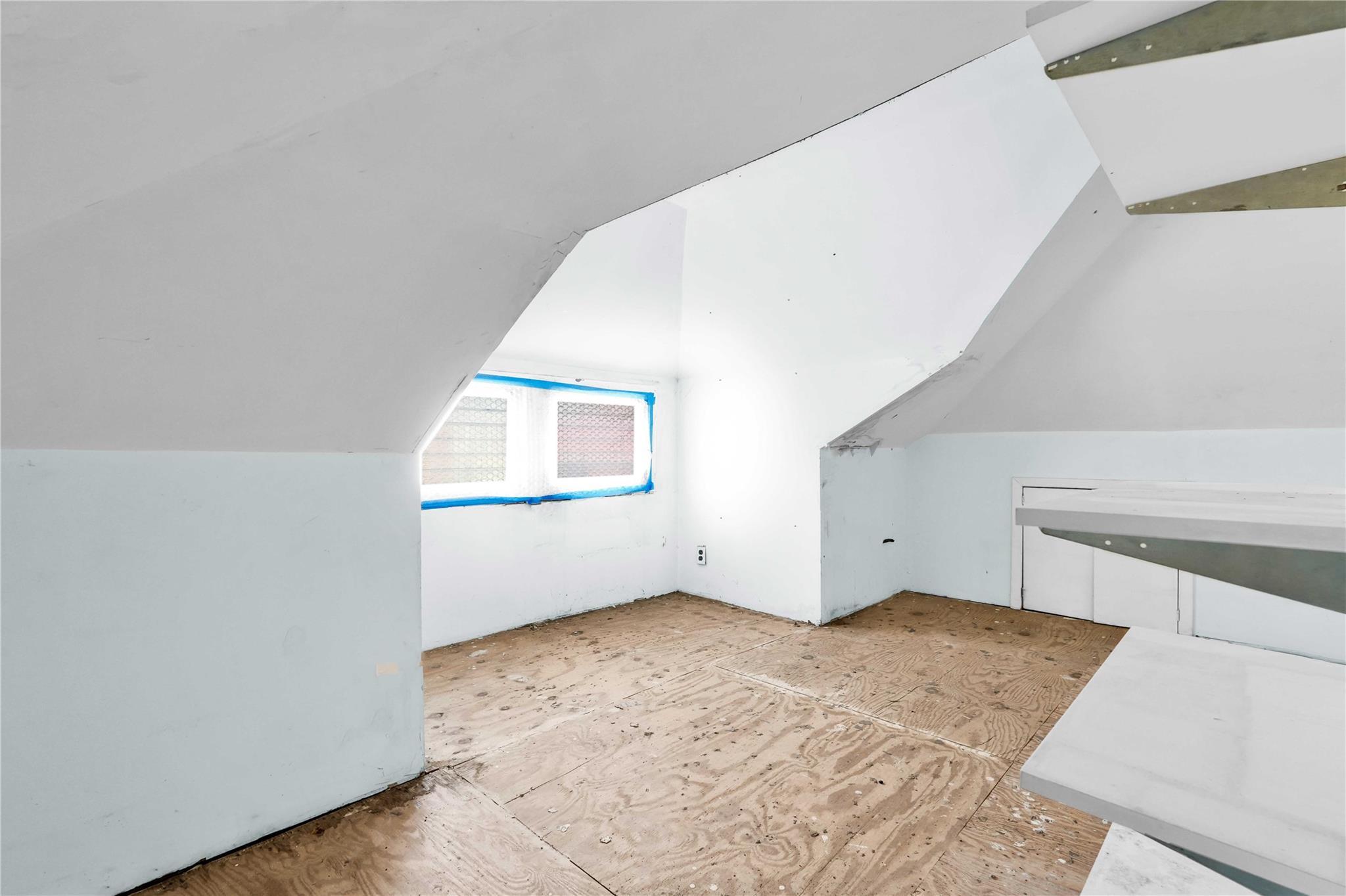 Apartment Parsons  Queens, NY 11355, MLS-849411-22