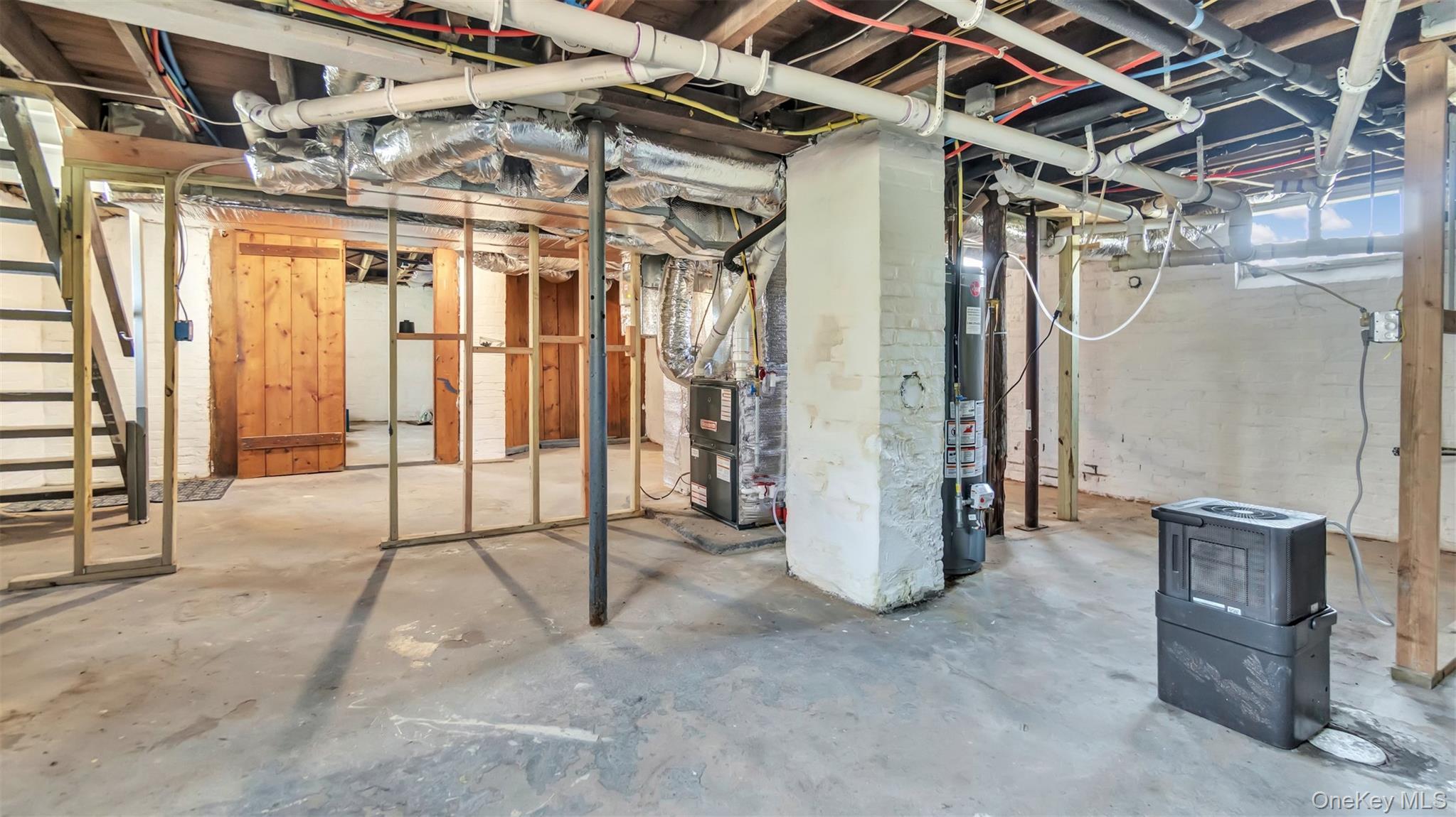 Single Family Cemetery Suffolk County, NY 11939, MLS-849430-36