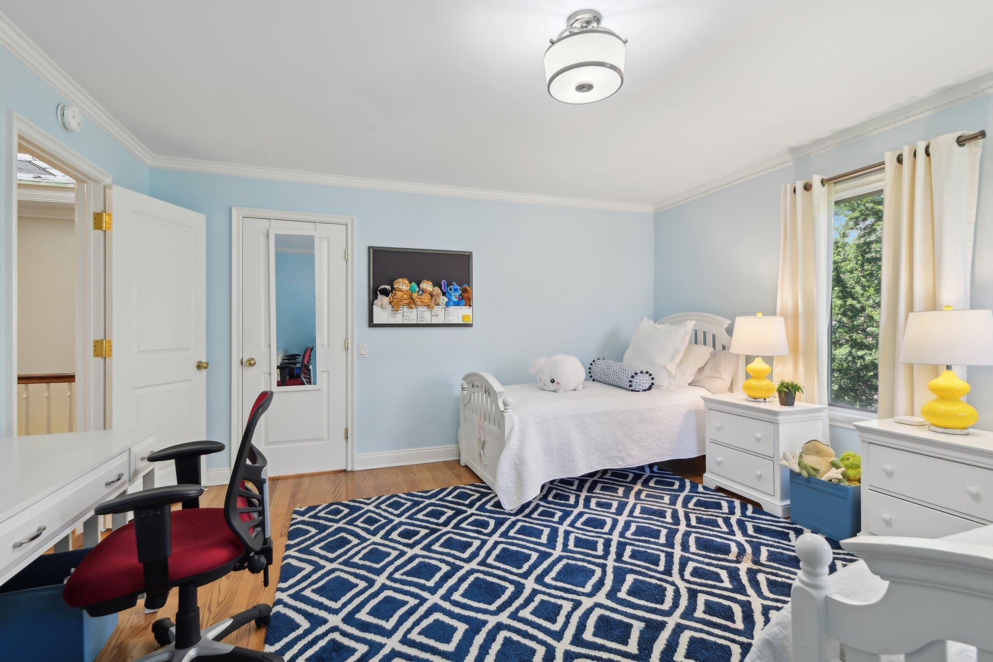 Single Family Westbury  Nassau County, NY 11530, MLS-849432-25