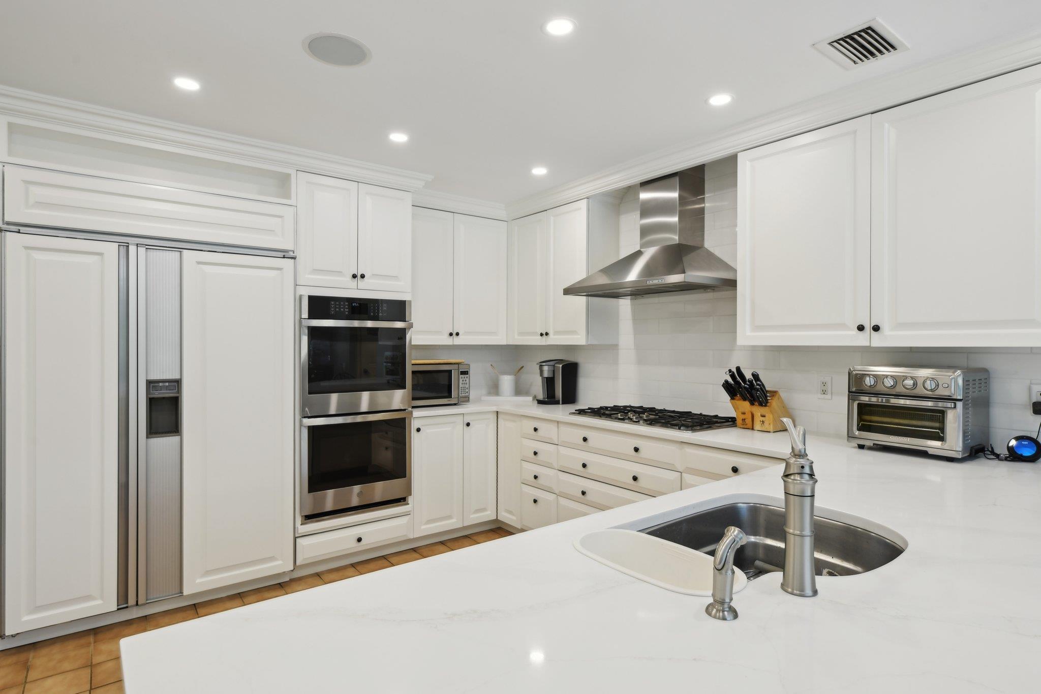 Single Family Westbury  Nassau County, NY 11530, MLS-849432-9
