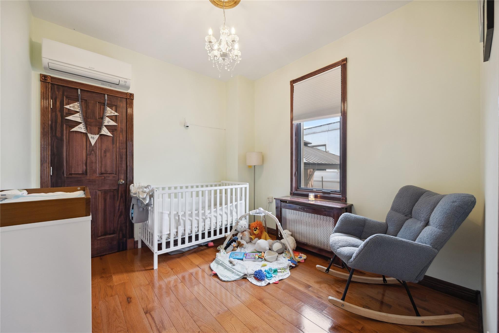 Single Family Fresh Meadow  Queens, NY 11365, MLS-849443-10
