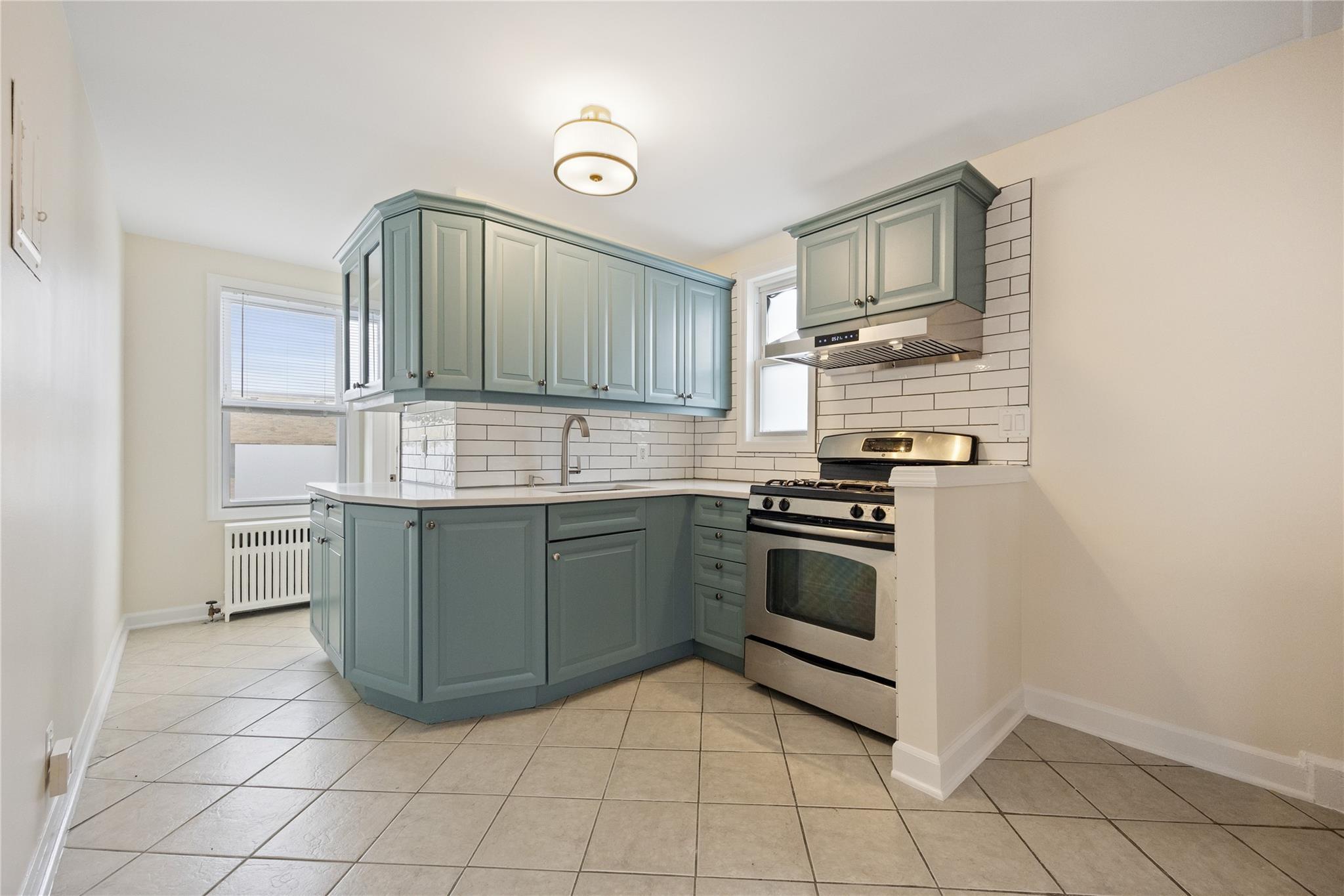 Single Family Fresh Meadow  Queens, NY 11365, MLS-849443-15