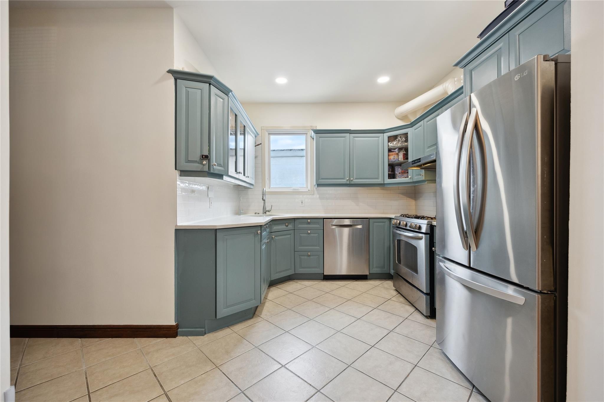 Single Family Fresh Meadow  Queens, NY 11365, MLS-849443-8