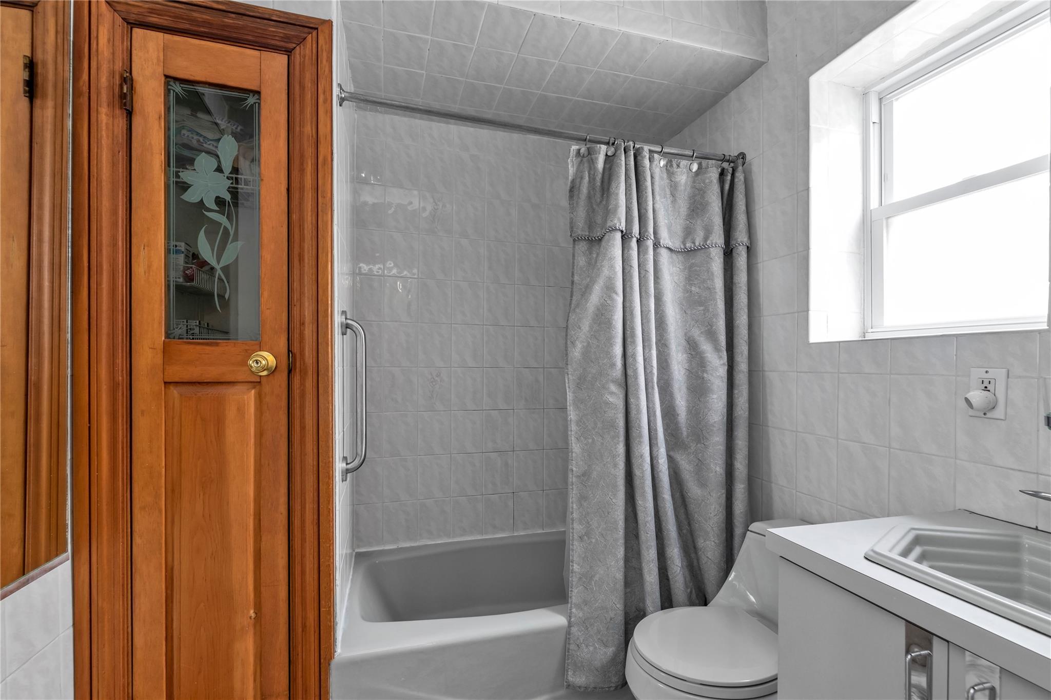 Single Family 166th  Queens, NY 11358, MLS-849464-12