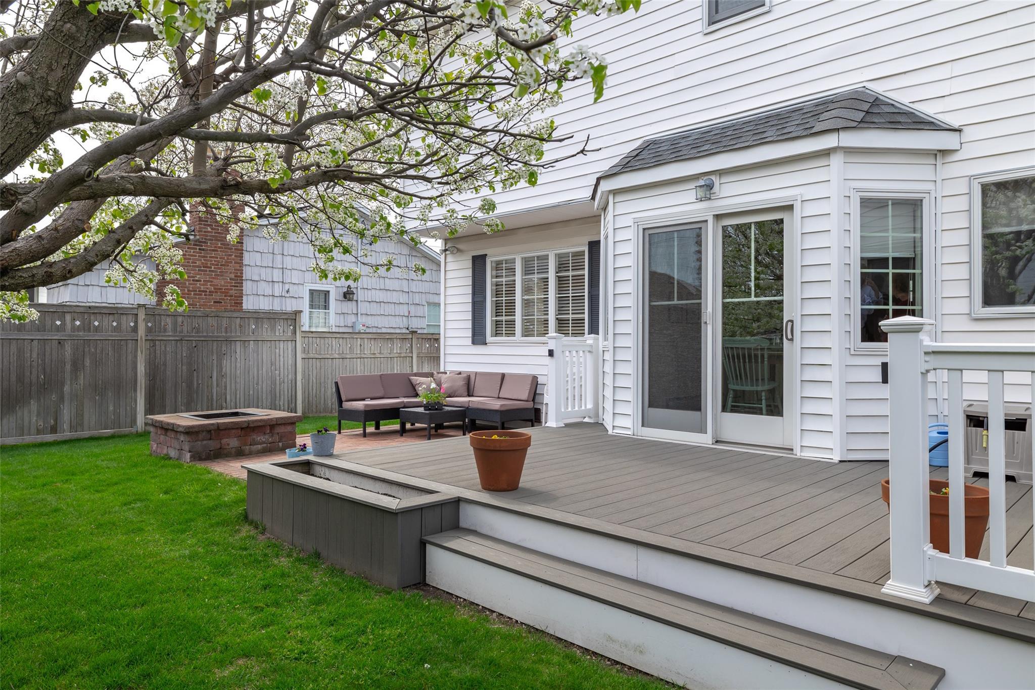 Single Family Jackson  Nassau County, NY 11558, MLS-849465-27
