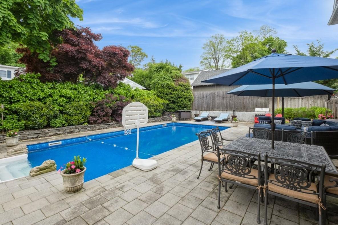 Single Family Hilltop  Nassau County, NY 11709, MLS-849473-6
