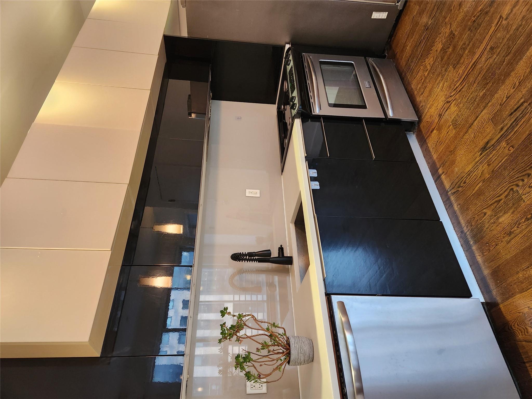Condo Roebling  Brooklyn, NY 11211, MLS-849476-4