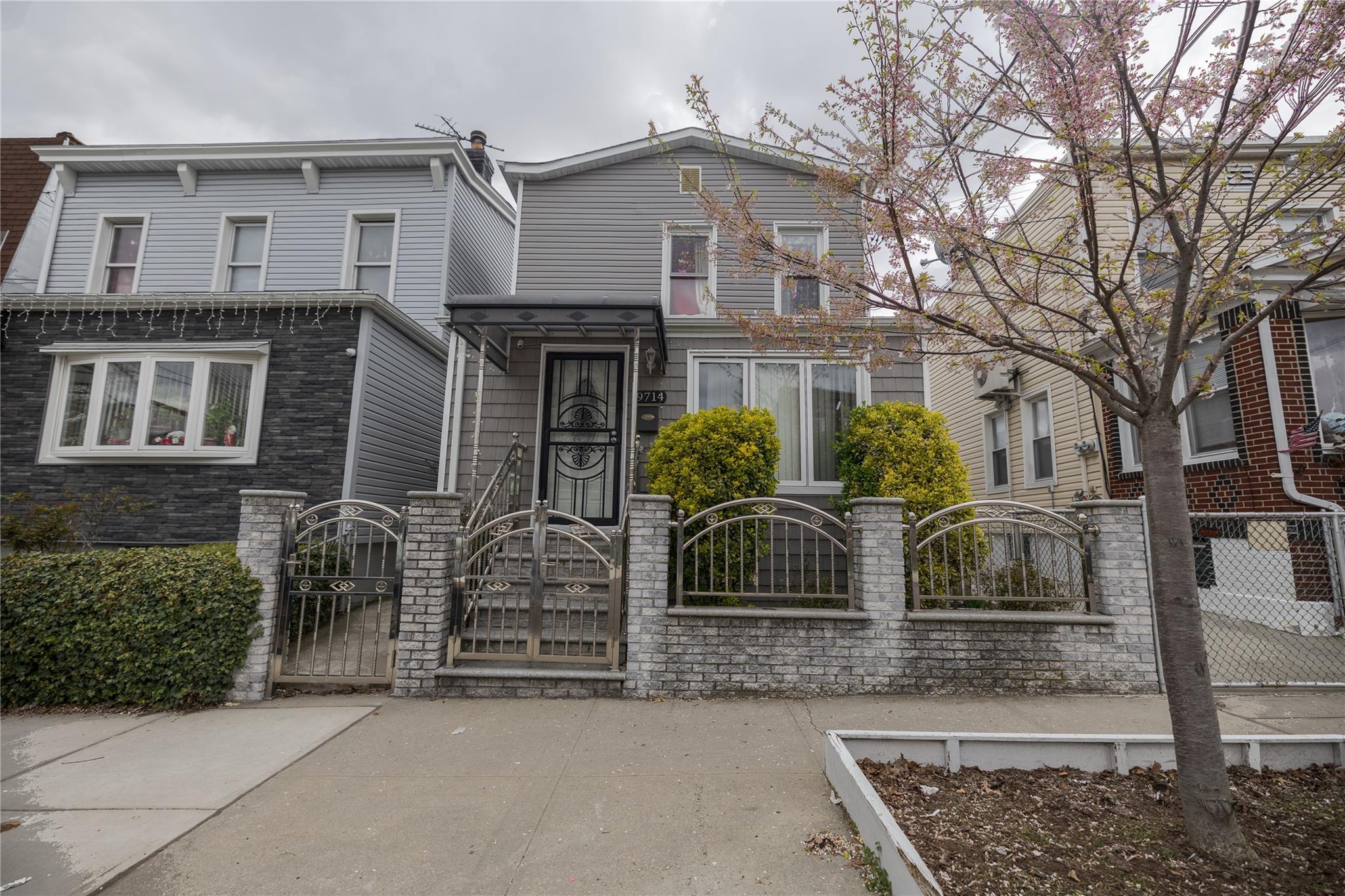 Single Family 88th Street  Queens, NY 11416, MLS-849481-2