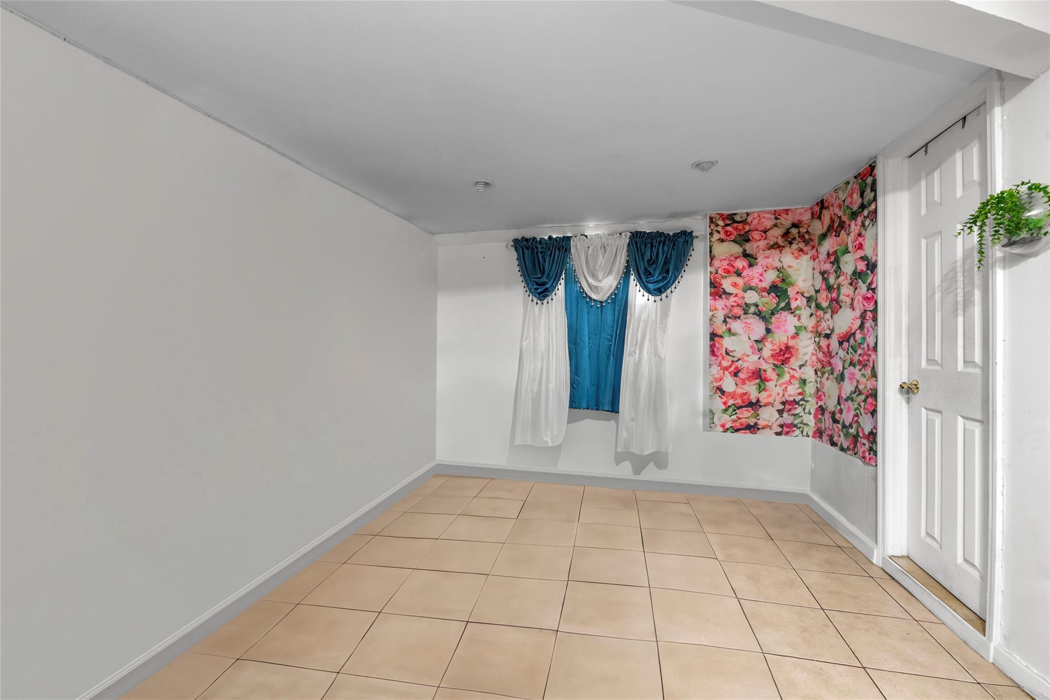 Single Family Louisiana  Brooklyn, NY 11207, MLS-849495-14
