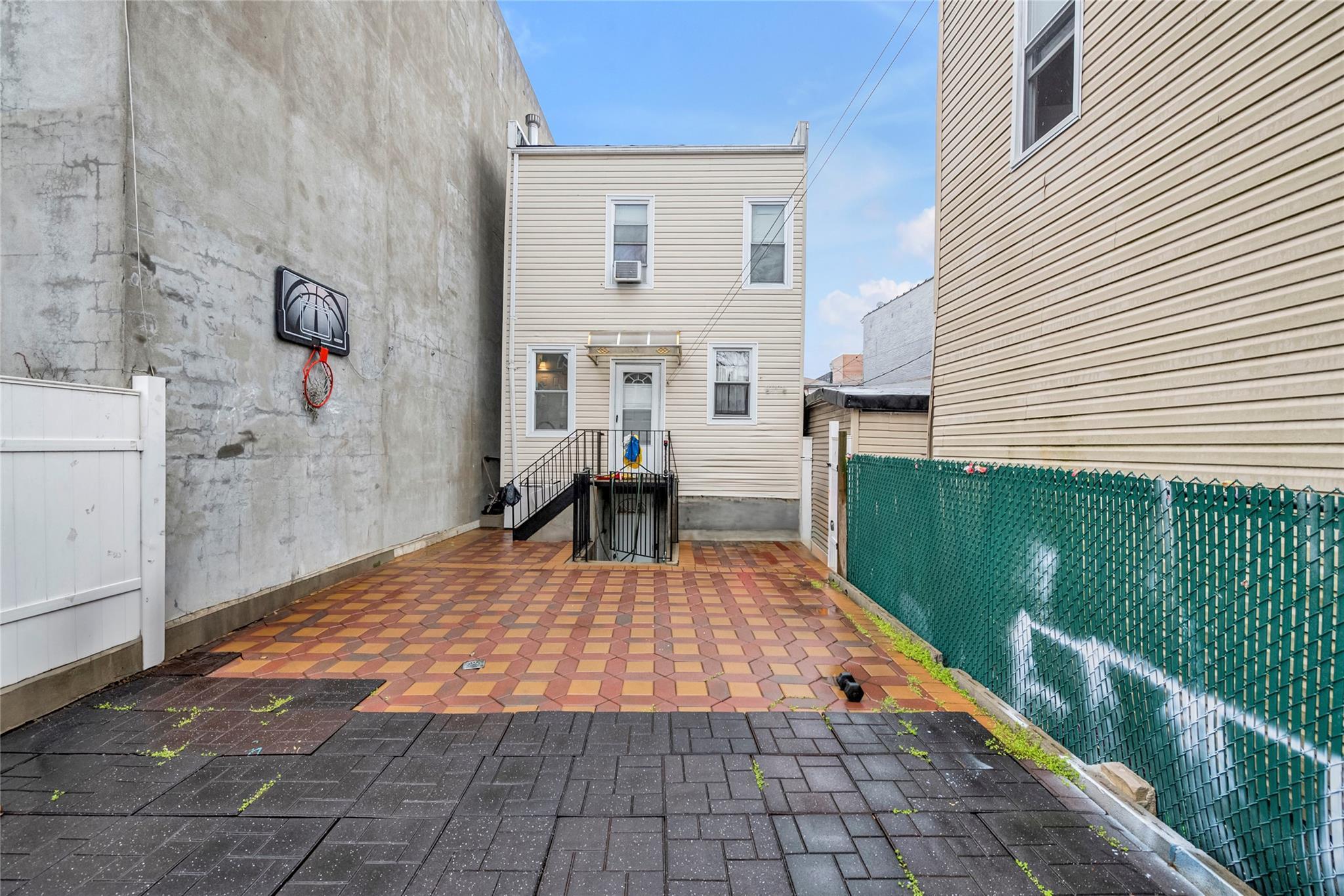 Single Family Louisiana  Brooklyn, NY 11207, MLS-849495-18