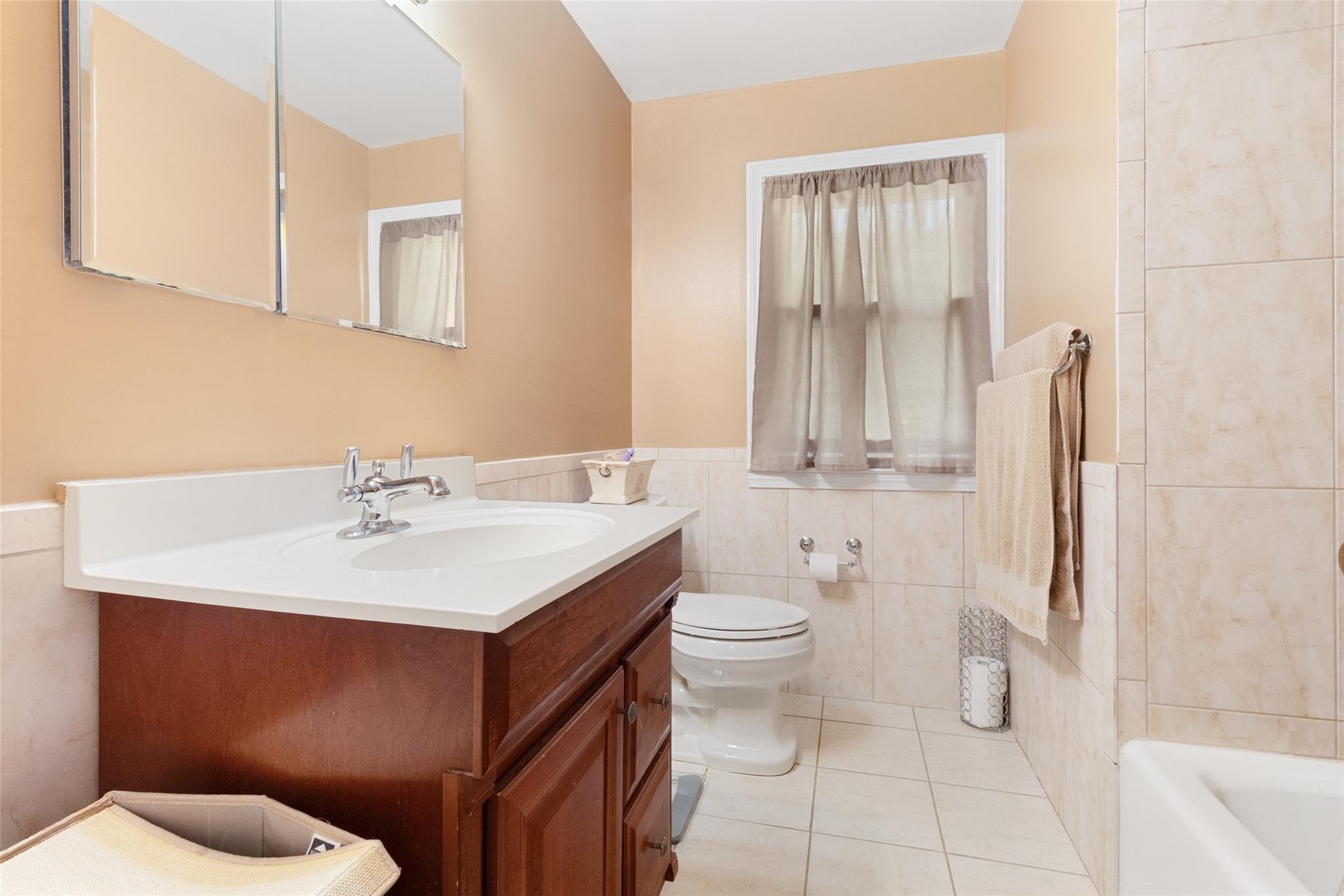 Single Family Red Mill  Westchester County, NY 10567, MLS-849501-22
