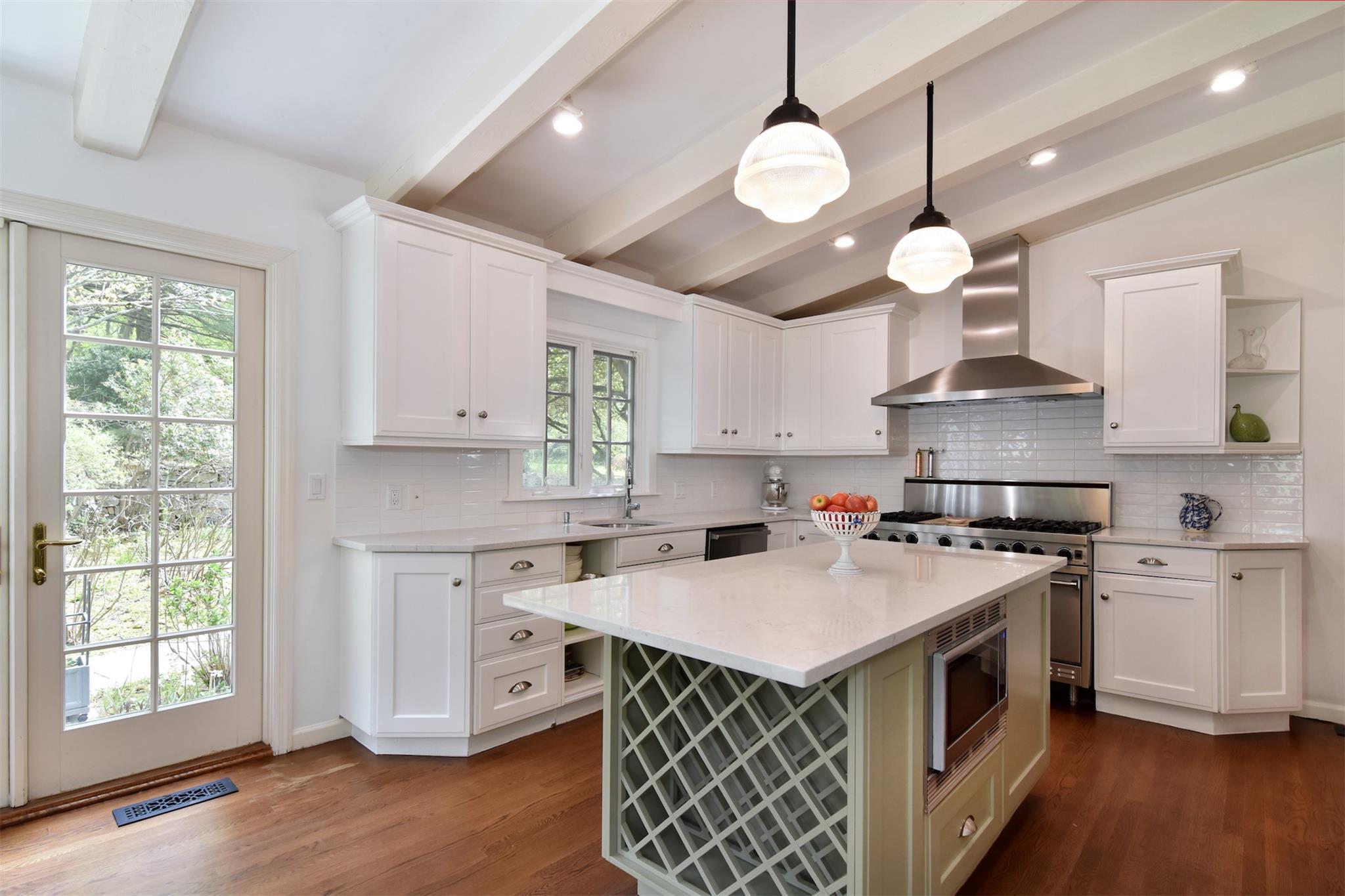 Single Family Washington  Westchester County, NY 10522, MLS-849513-16