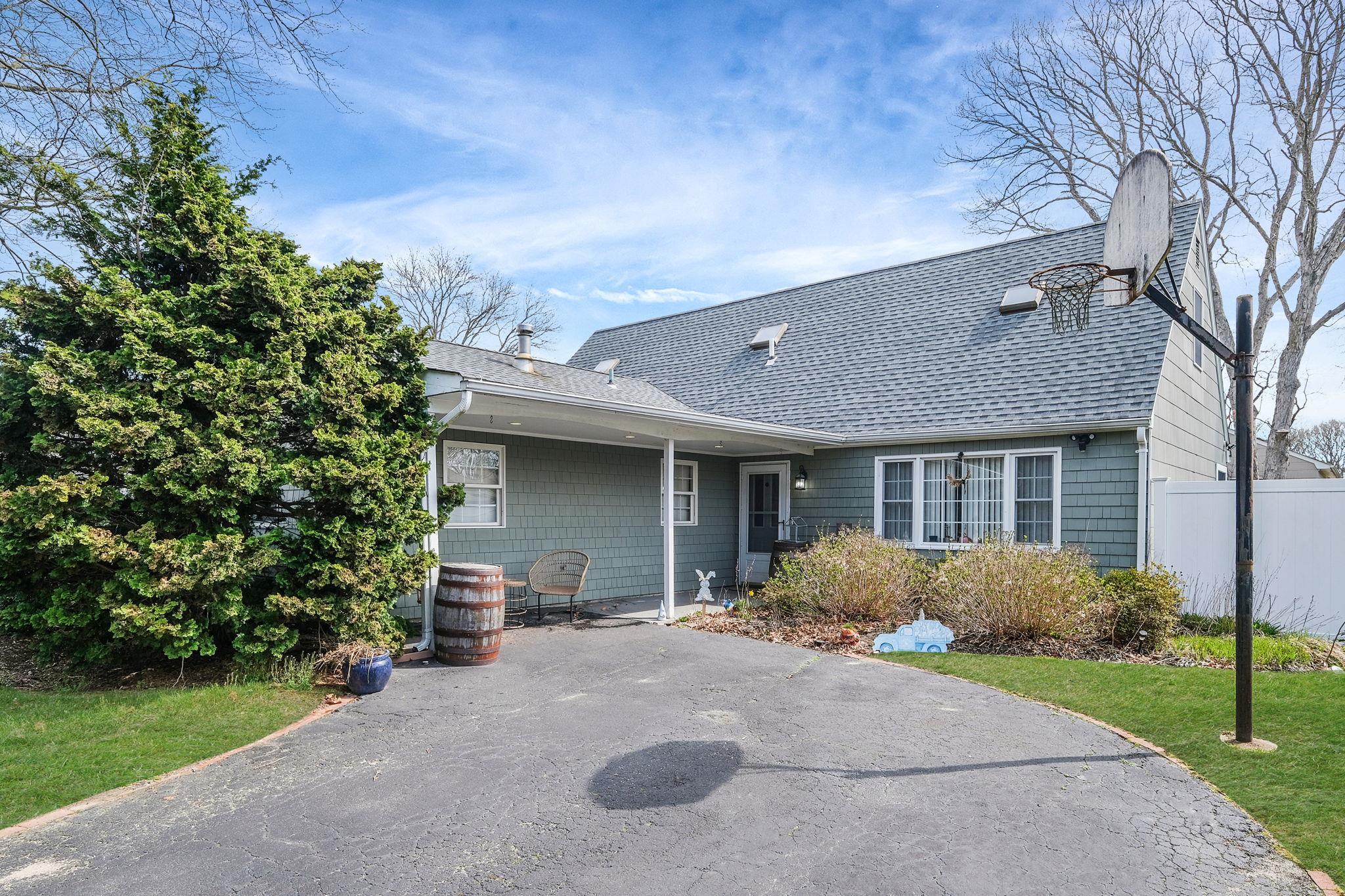 Single Family Bayport  Suffolk County, NY 11705, MLS-849544-3