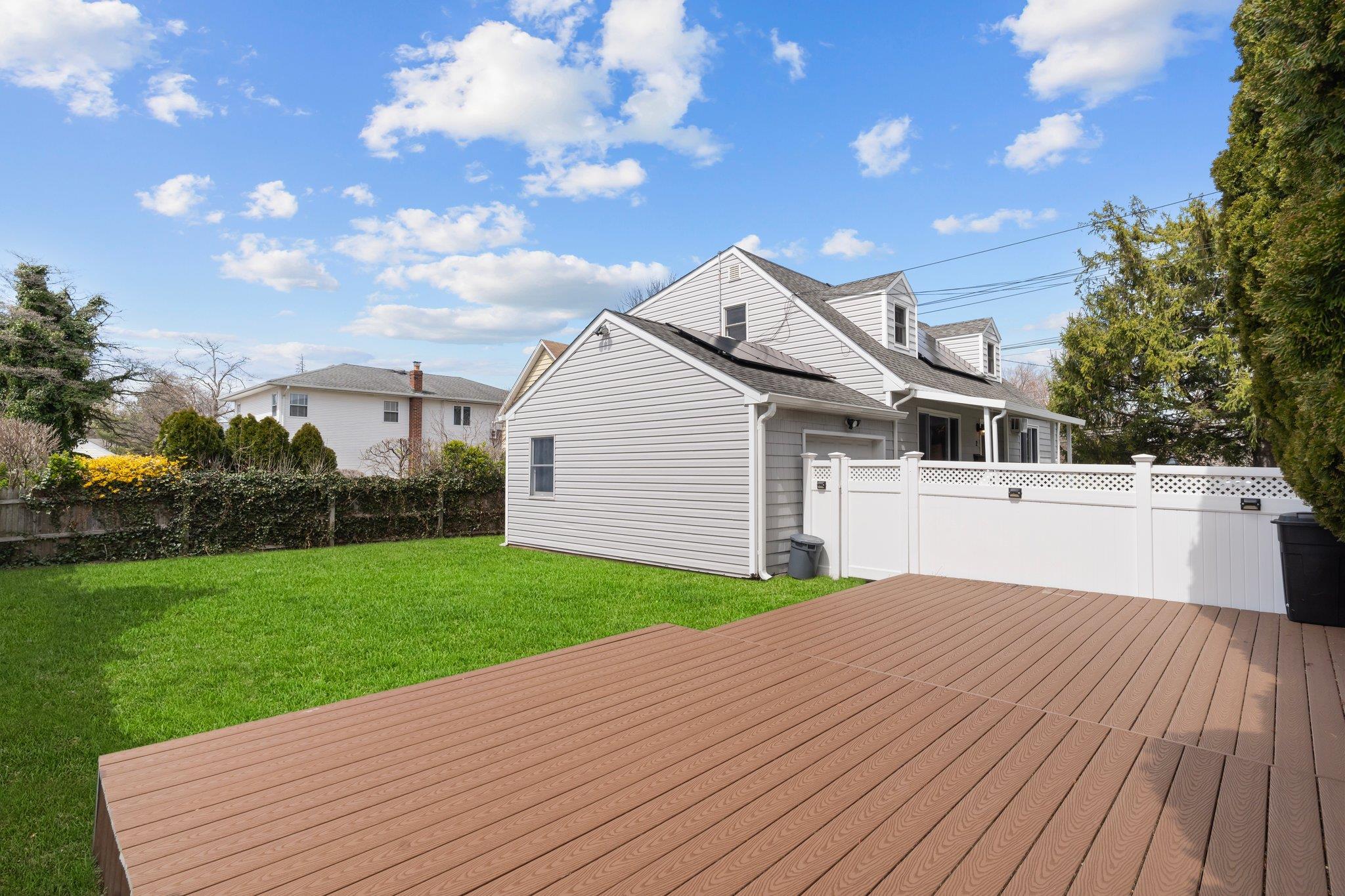 Single Family Lee  Nassau County, NY 11507, MLS-849549-37