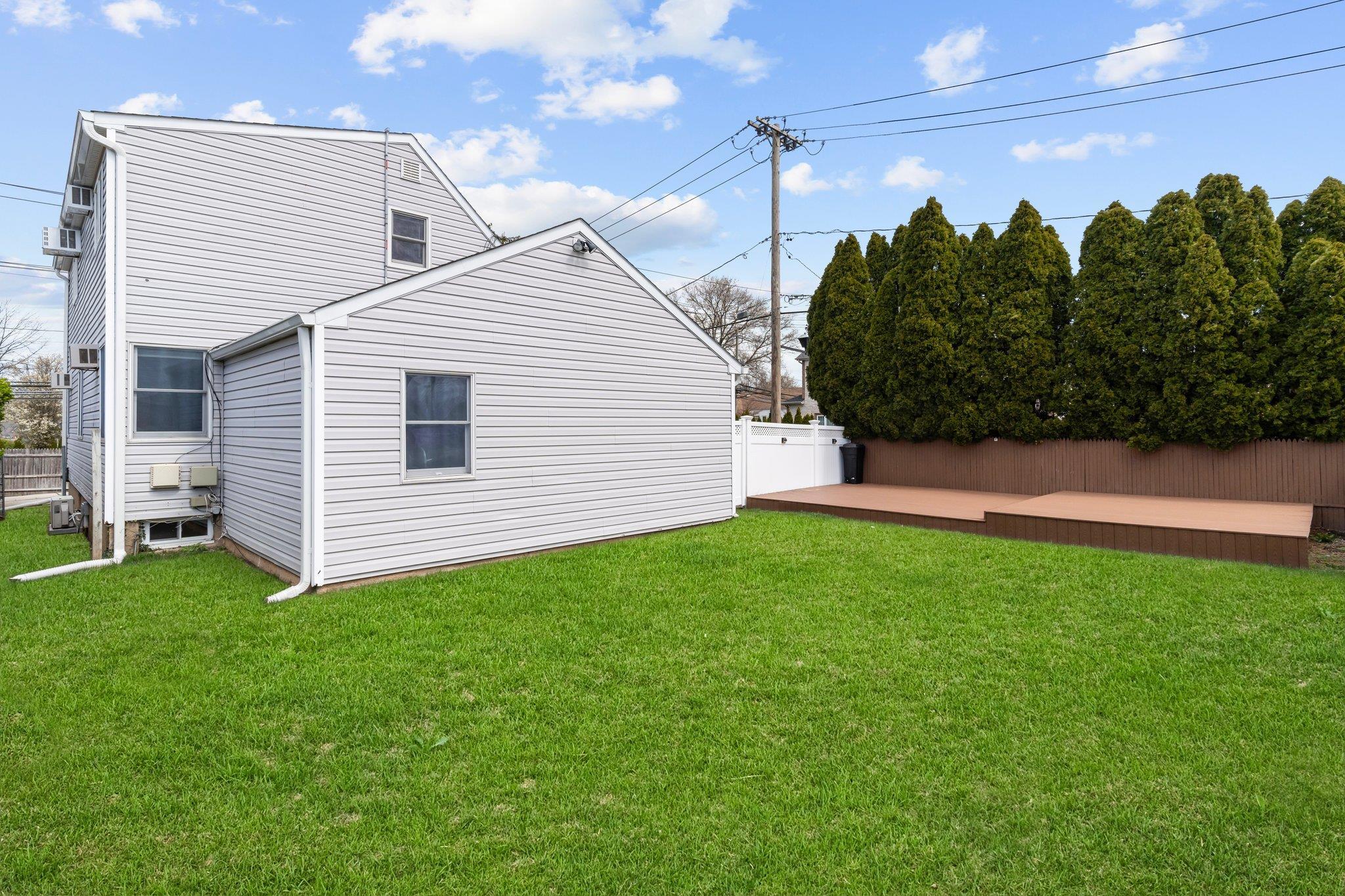 Single Family Lee  Nassau County, NY 11507, MLS-849549-38