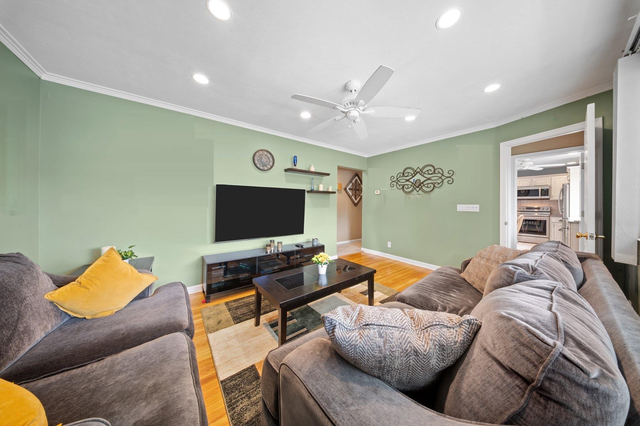 Single Family Lee  Nassau County, NY 11507, MLS-849549-8