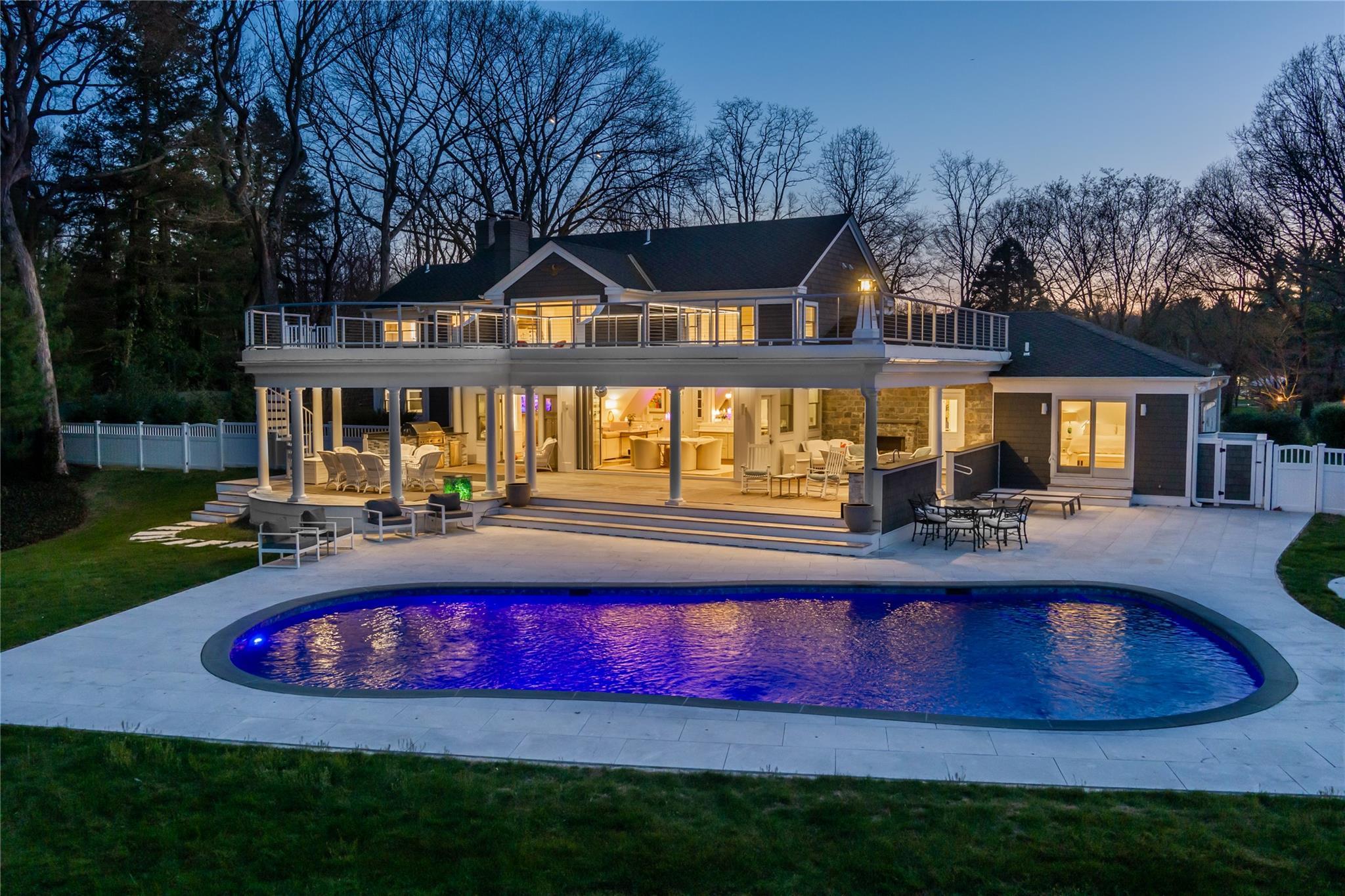 Single Family Heather  Suffolk County, NY 11743, MLS-849558-3