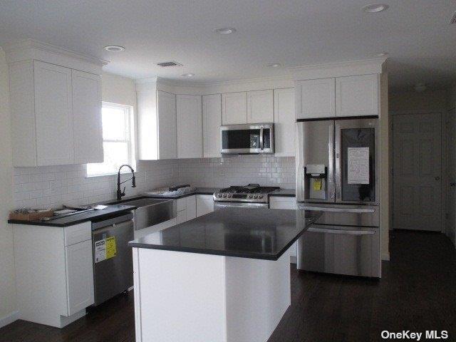 Single Family Bourdois  Suffolk County, NY 11713, MLS-849598-8